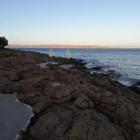 Apartment Renovated Seaside In Sounio Sounion