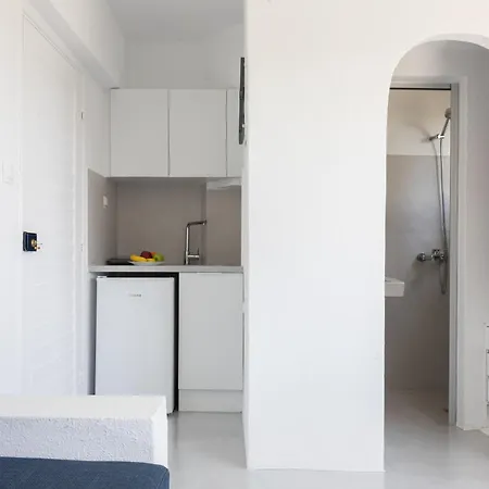 Renovated Seaside In Sounio