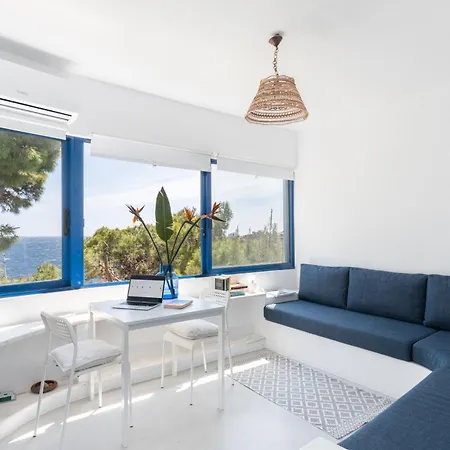 Renovated Seaside In Sounio Apartment